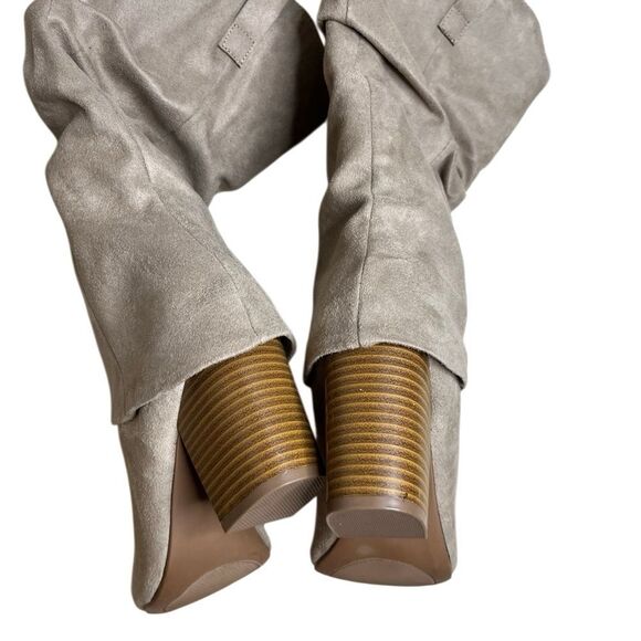SO Julee Elegant Taupe Slouched Heeled Boots Size 8.5 - Picture 6 of 8